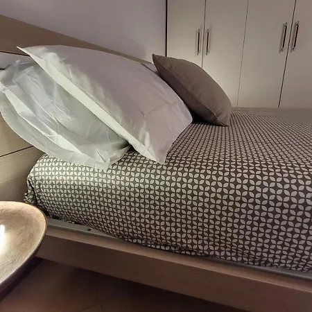 Dimora Larius Apartman Como